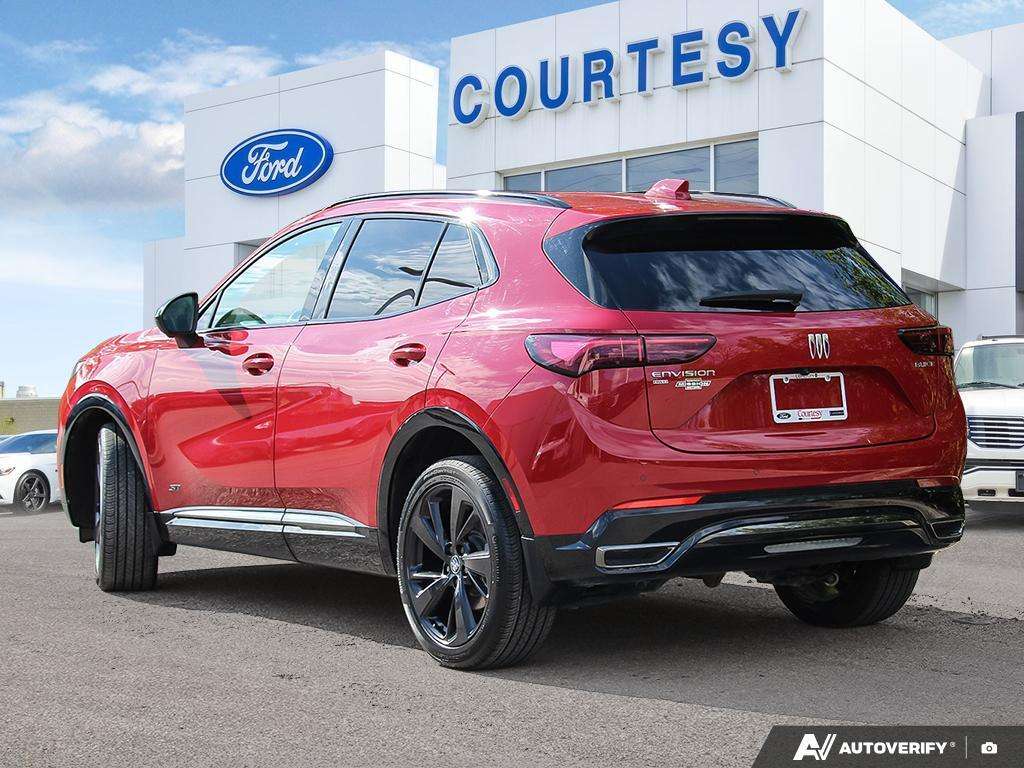 used 2025 Buick Envision car, priced at $39,822