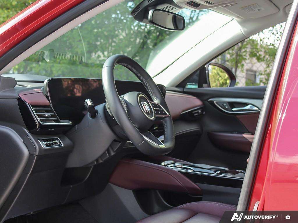 used 2025 Buick Envision car, priced at $39,822
