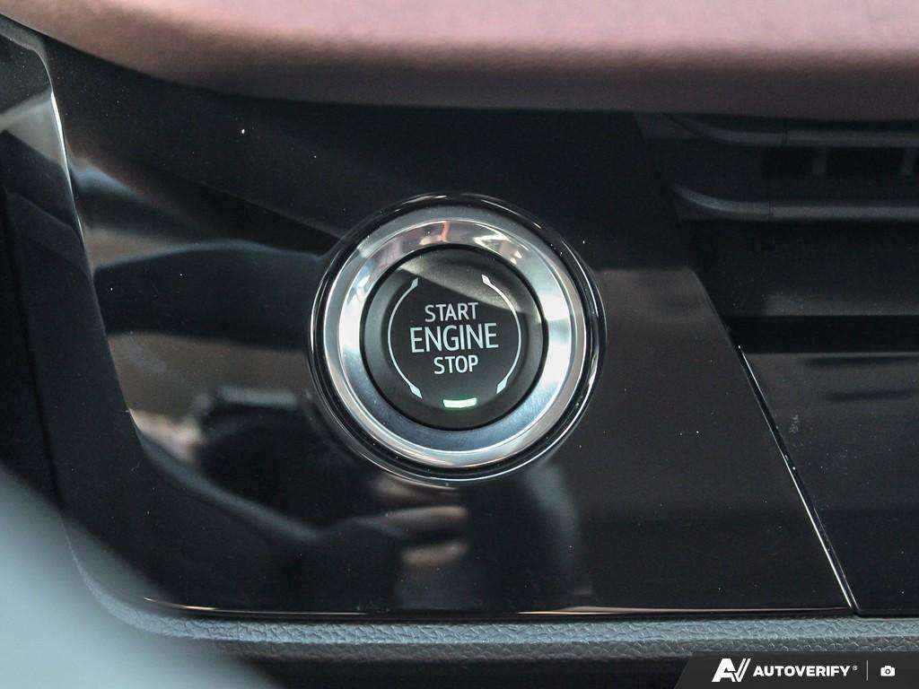 used 2025 Buick Envision car, priced at $39,822