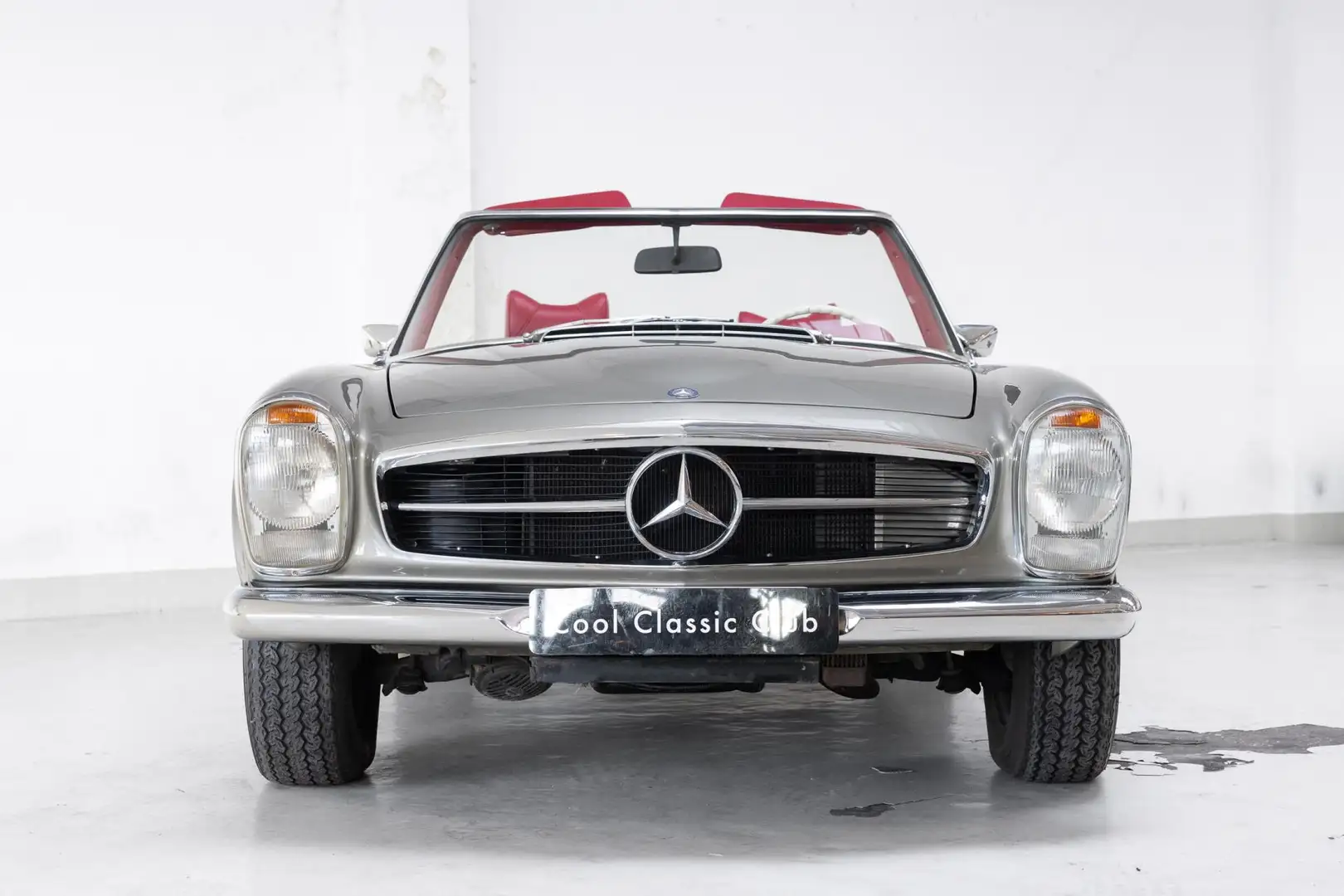 Mercedes-Benz SL 280 Pagode - Dutch Delivered - 3 Owner - Gris - 2