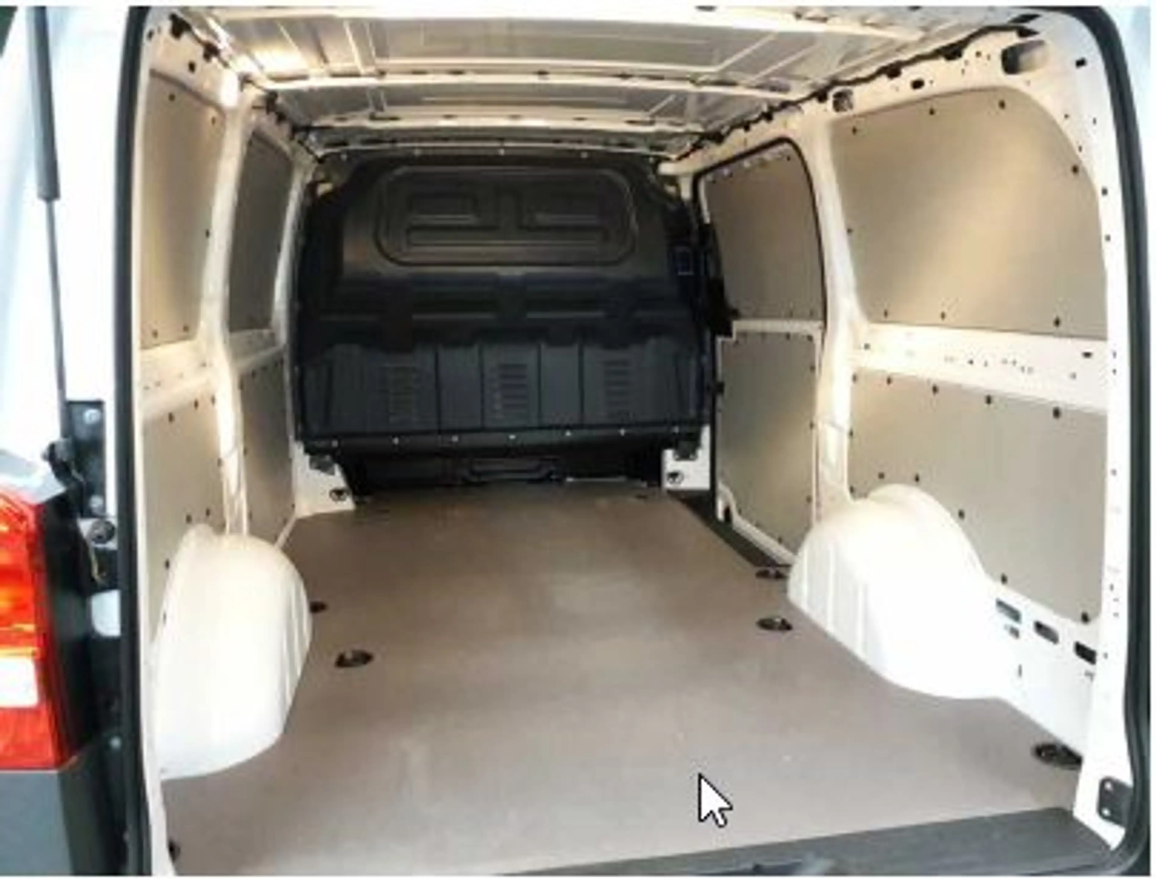 Mercedes-Benz Vito 114 CDI Kastenwagen KLIMA*MBUX*AHK*KAM — photo 5