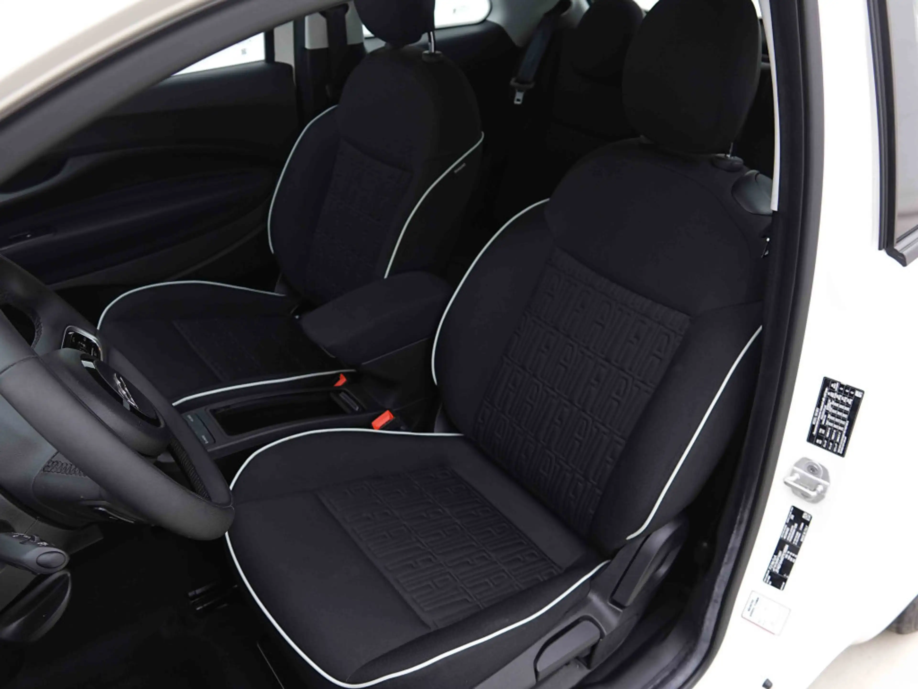 Fiat 500e 42 kWh 118 EV WLTP 320 | CAM | Heated Seats | Blind Spot | ALU16 — photo 7