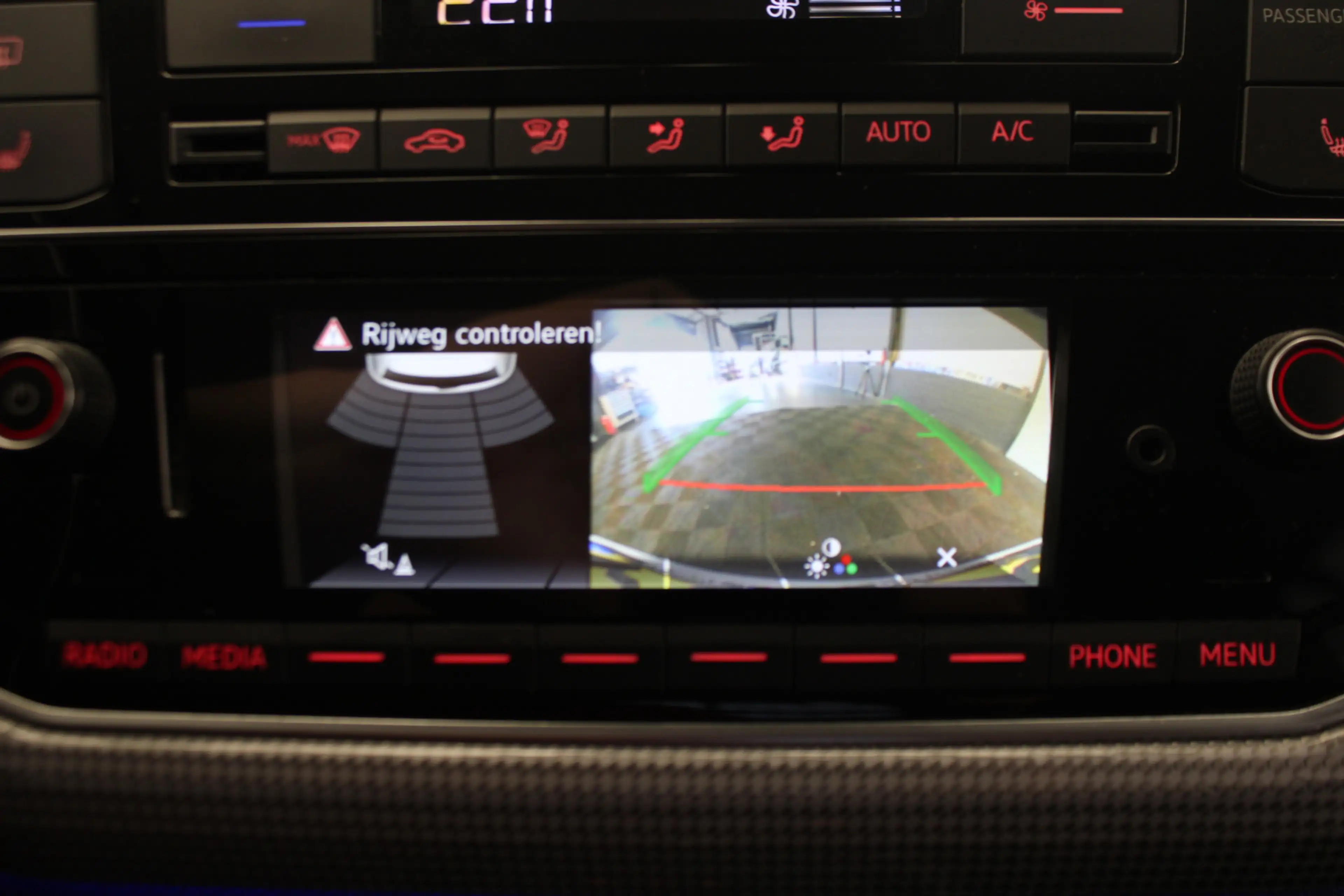 Volkswagen e-up! |Camera|Actieradius 133km|2-persoons| — photo 2