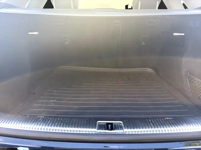 Audi Q5 view 9