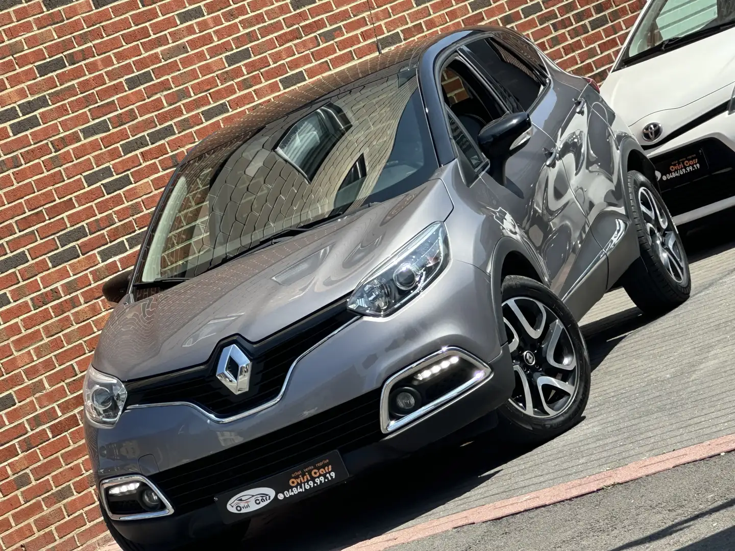 Renault Captur // AUTOMATIQUE // PARFAIT ÉTAT // Grau - 1