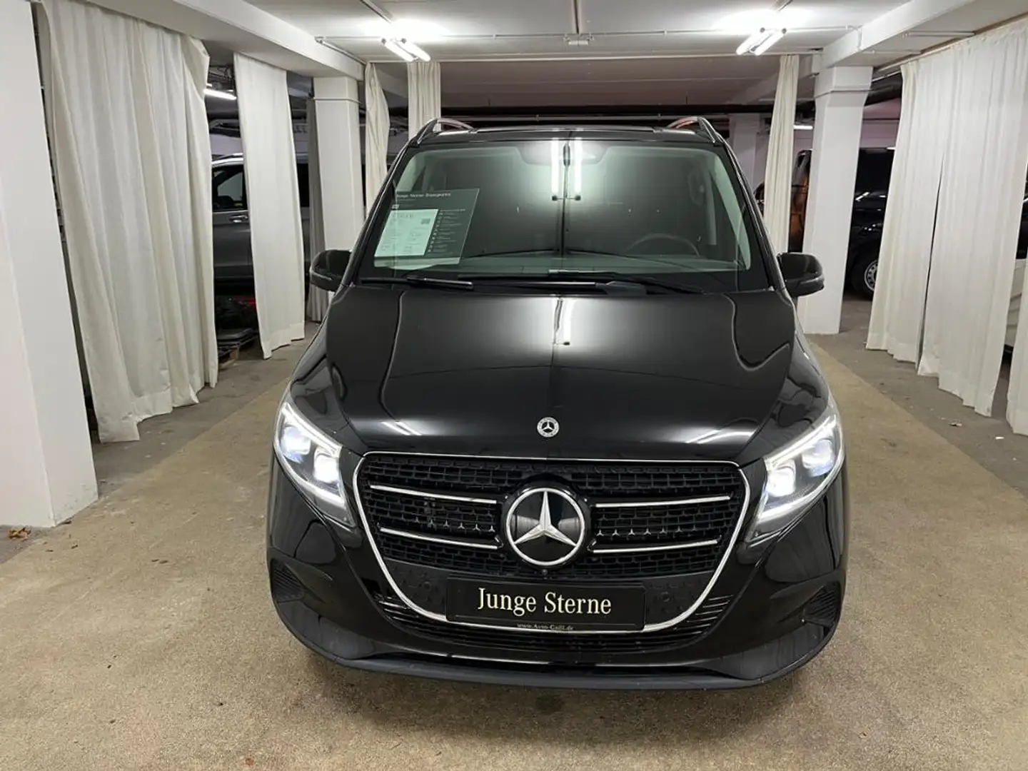 Mercedes-Benz V 300 d XL Style-Plus 360 Multibeam Burmes Dist Schwarz - 2