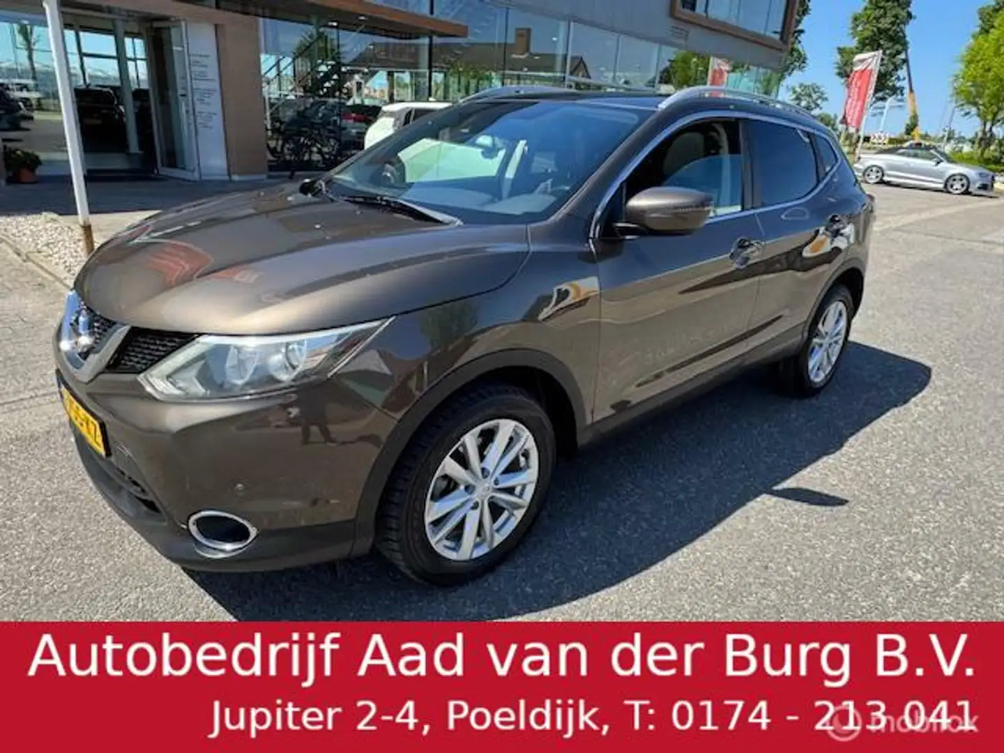Nissan Qashqai 1.2 Tekna Automaat , Panorama dak , Navigatie , Ca Bruin - 1