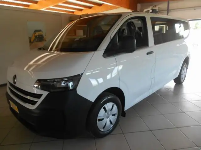 Volkswagen T6 Caravelle PASSO LUNGO 8 POSTI