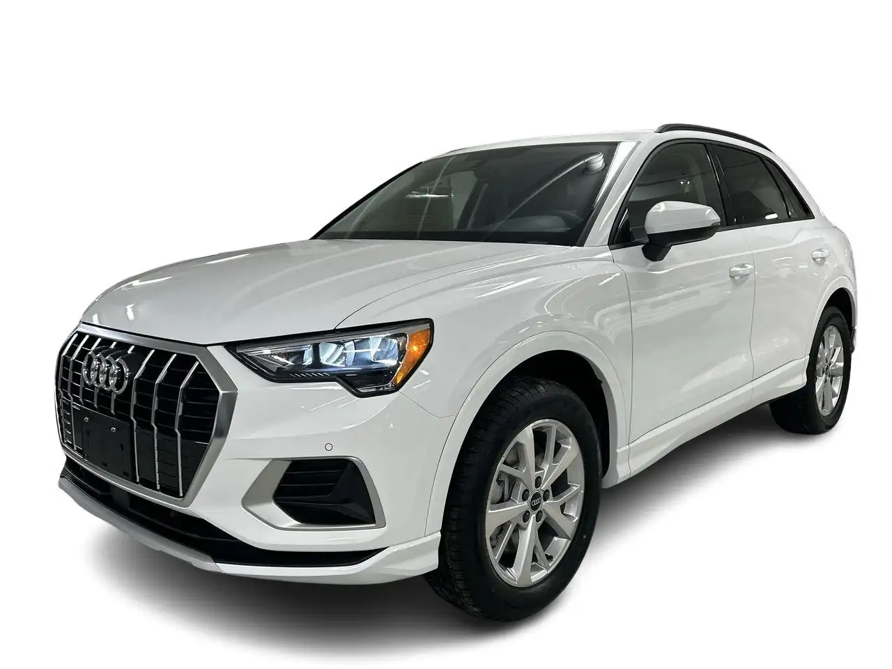 Audi Q3 снимка Audi Q3