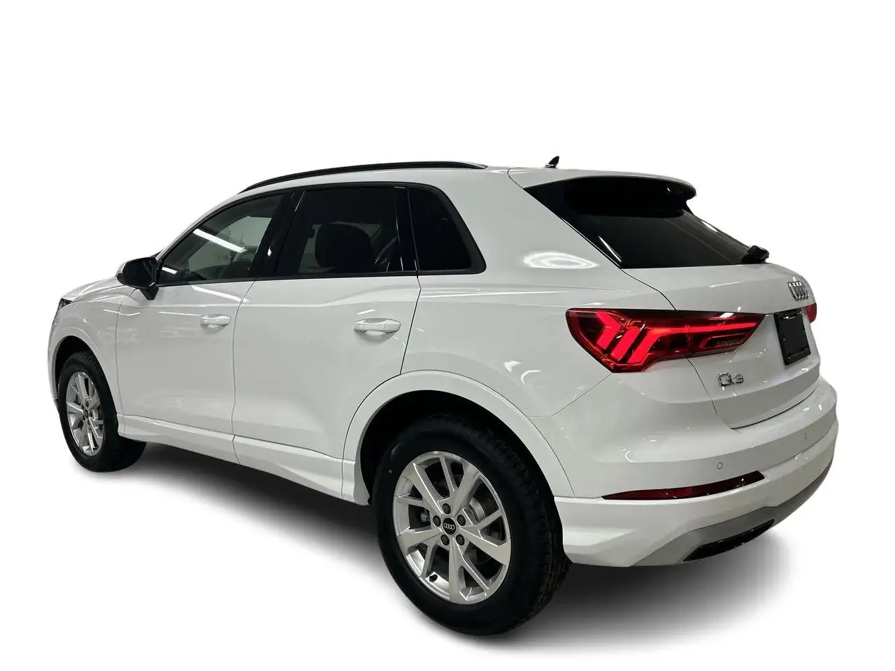 Audi Q3 снимка Audi Q3