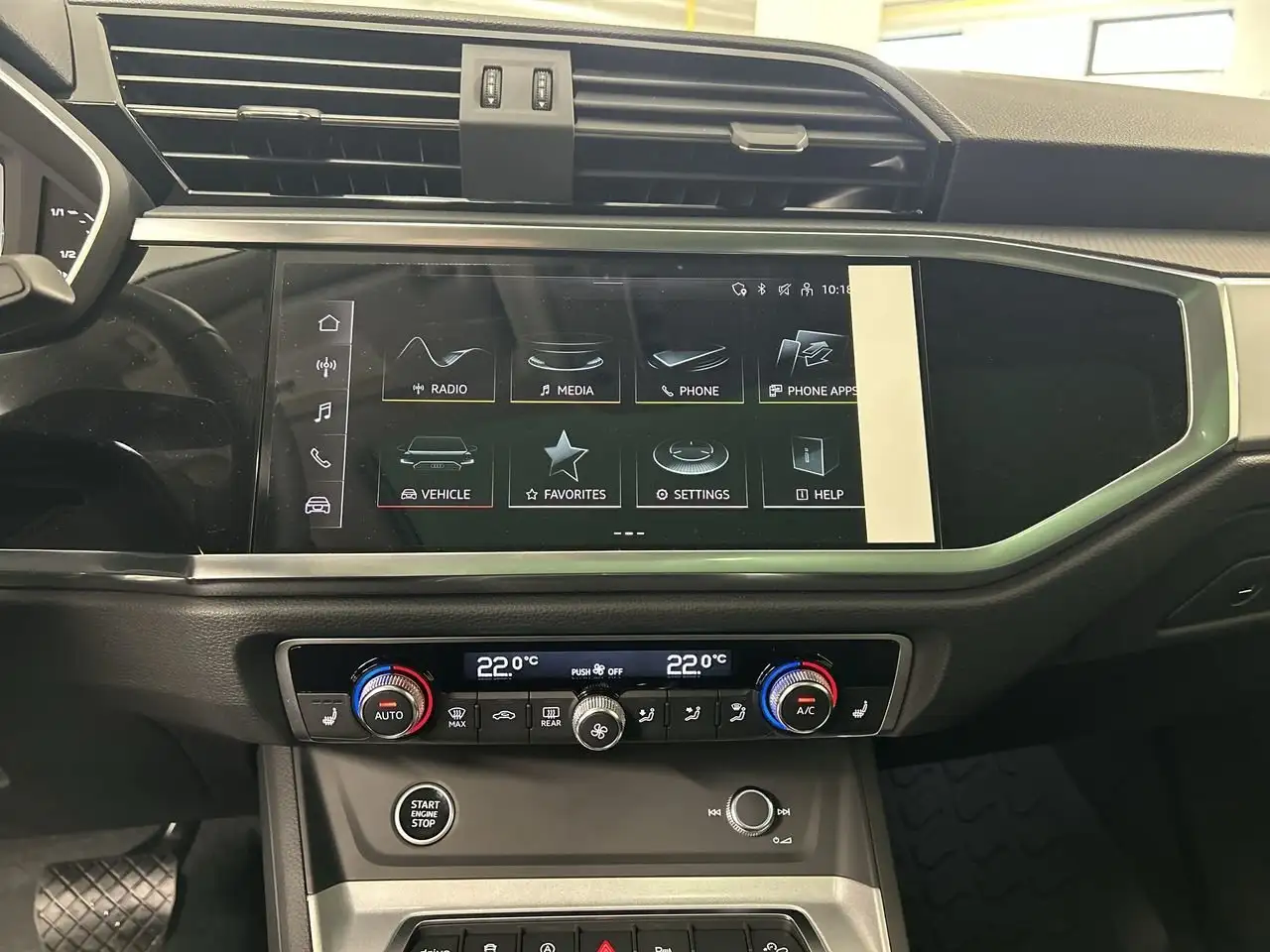 Audi Q3 снимка Audi Q3