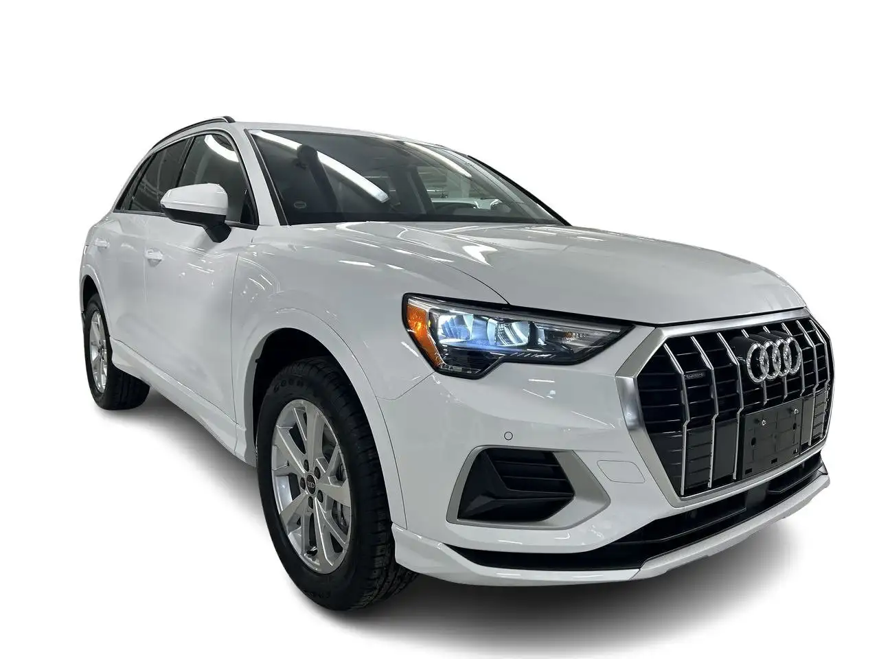 Audi Q3 снимка Audi Q3