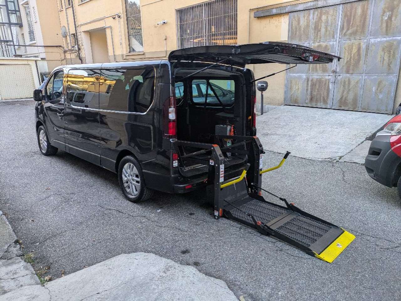 Renault Trafic T29 1.6 dCi 125CV  PL-TN Intens trasporto disabili