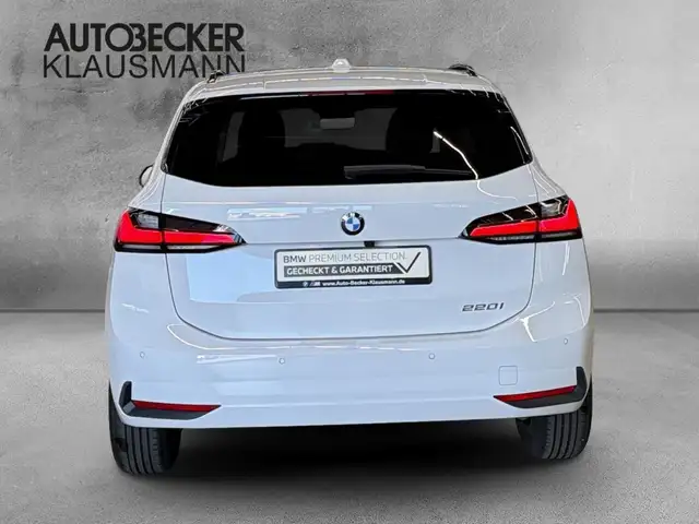 BMW 2 Series view 6