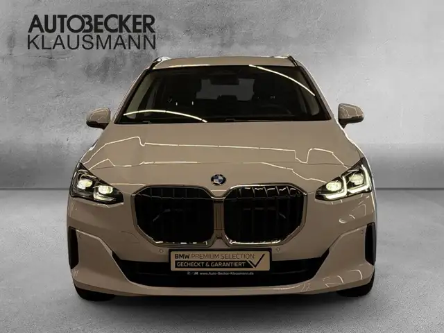 BMW 2 Series view 5