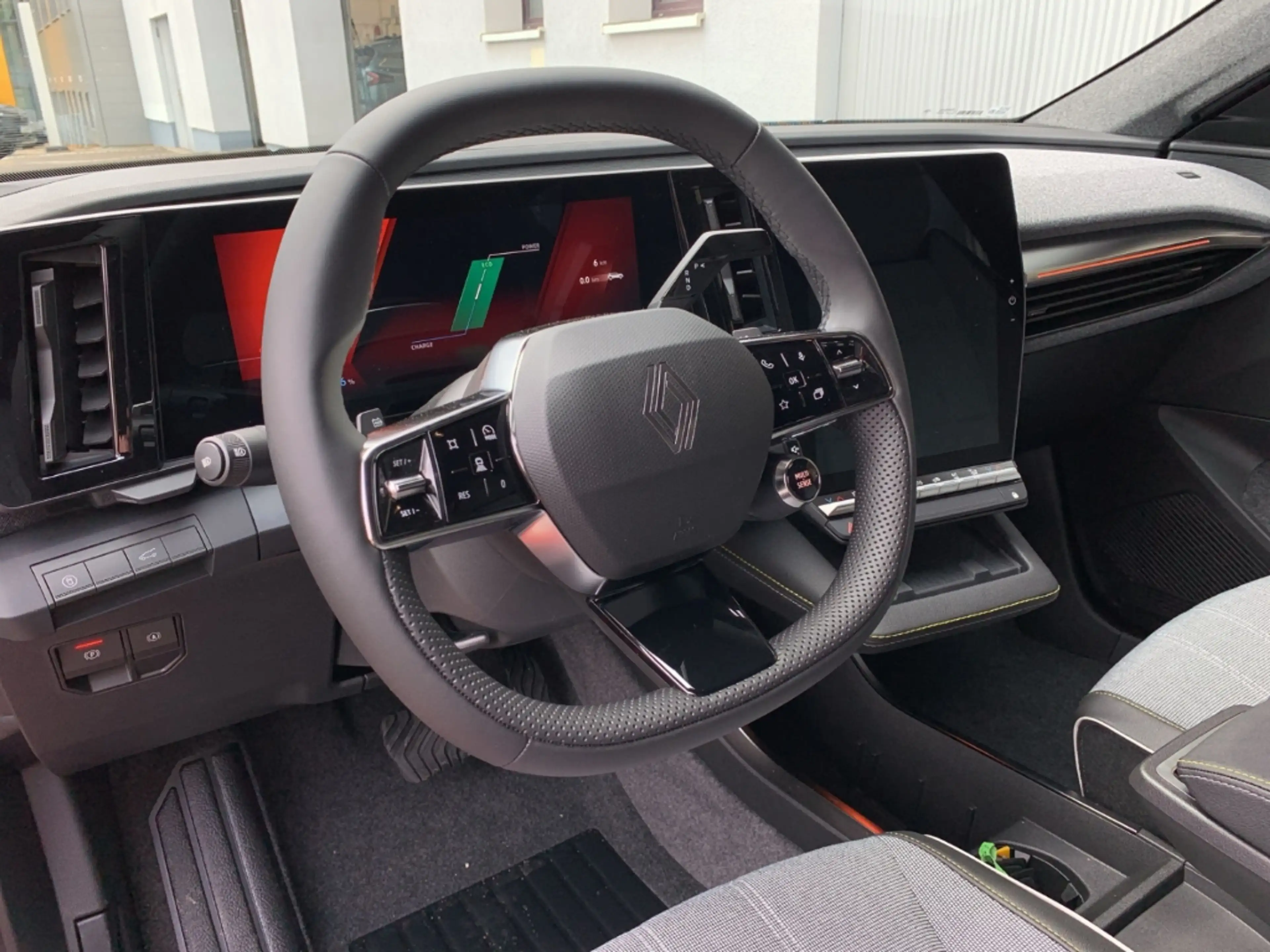 Renault Scenic TECHNO 220 LR KLIMA+SHZ+PDC+DAB+ — photo 11