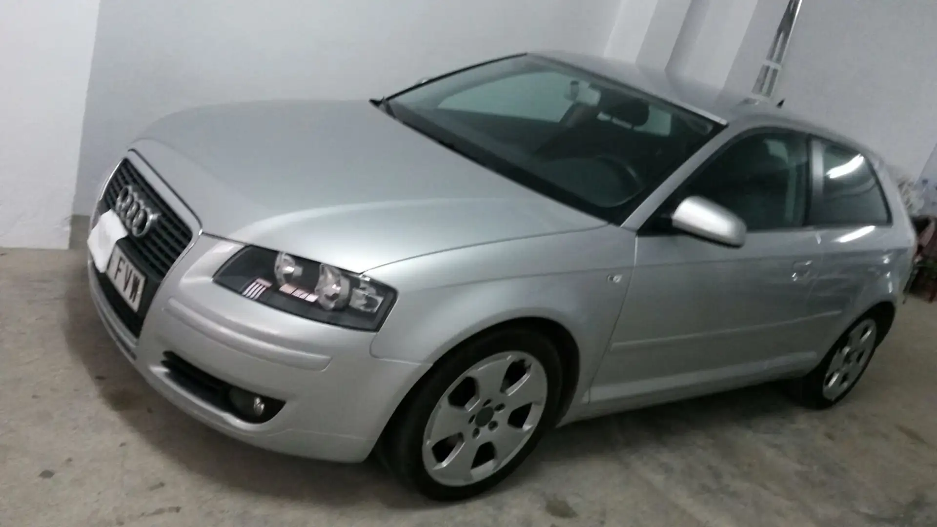 Audi A3 1.8 TFSI Ambition S-Tronic Plateado - 1