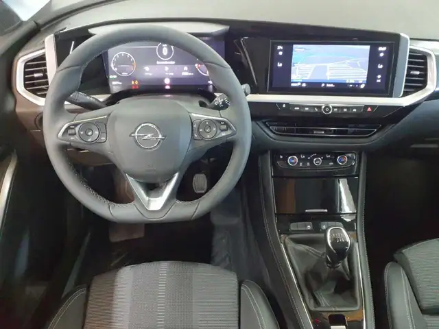 Opel Grandland view 9