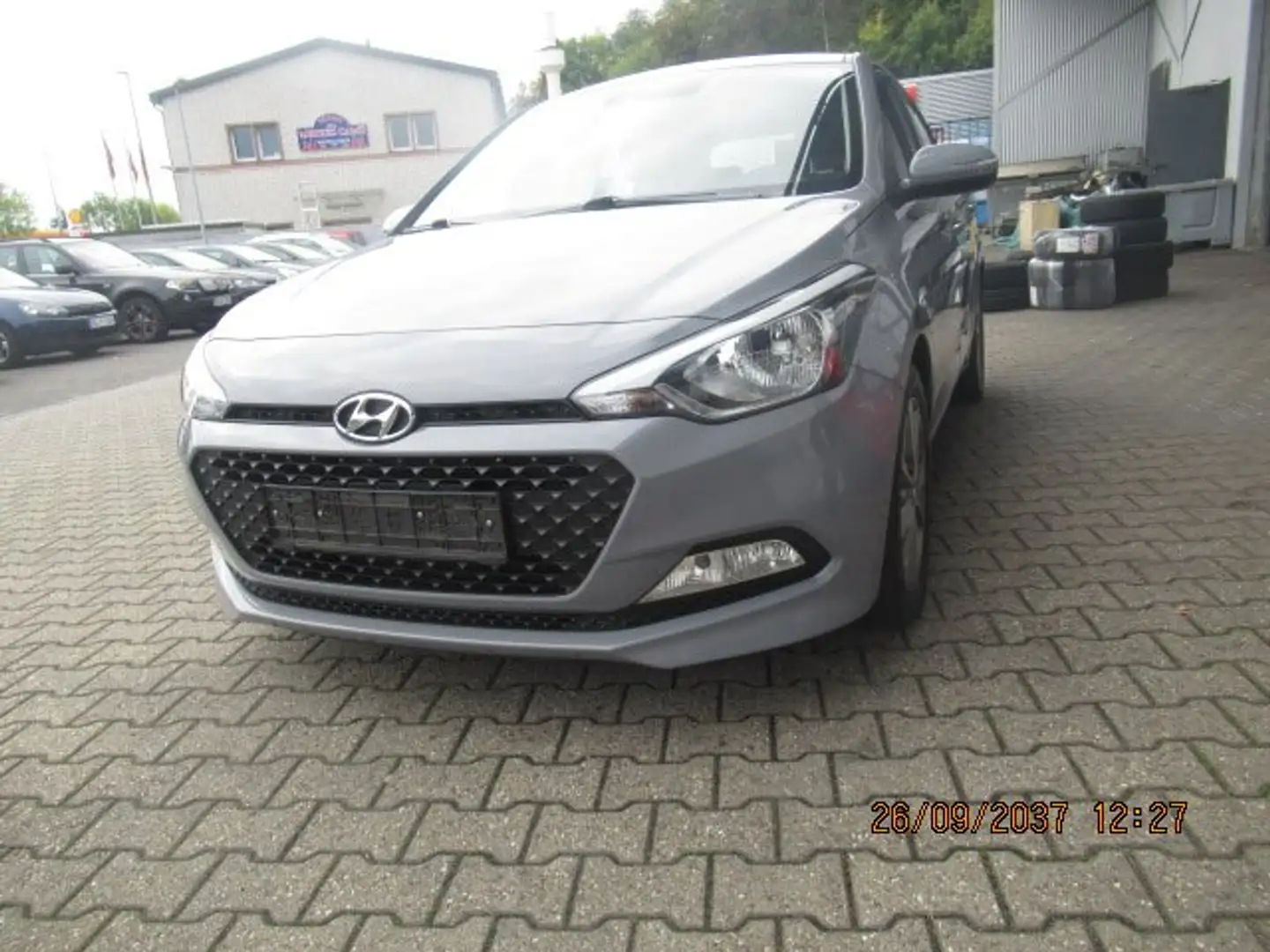 Hyundai i20 YES! Grau - 1