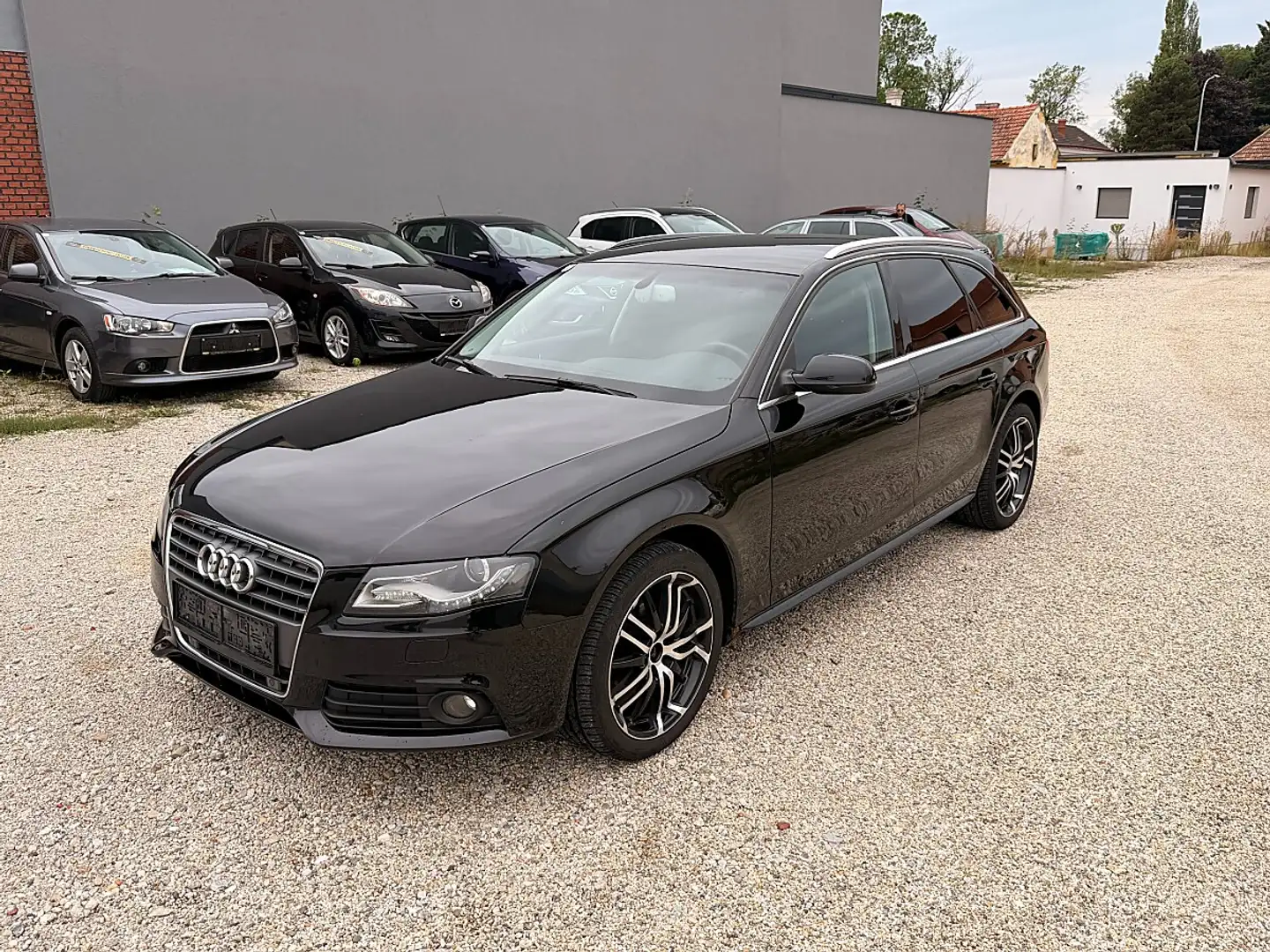 Audi A4 Avant 2,0 TDI DPF Jubliäumsmodell Schwarz - 1