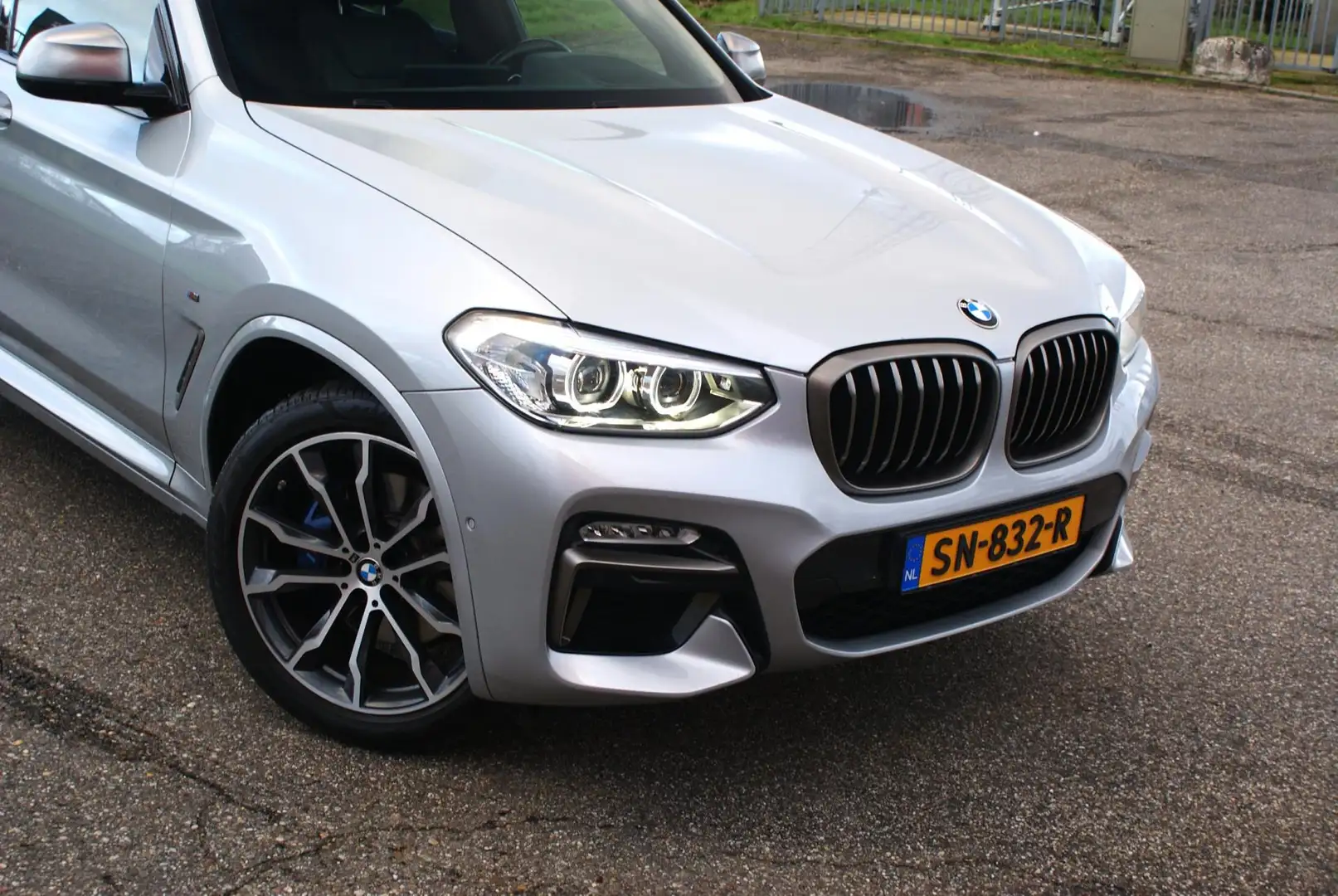 BMW X3 M40i xDrive | 360 PK | Org NL | Pano | Head Up | C Grijs - 2