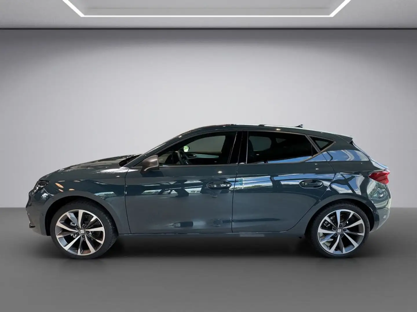 SEAT Leon FR KLIMA PDC SHZ KAMERA NAVI ACC FACEL. LED Blau - 2