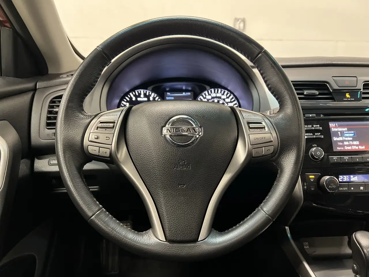 Nissan Altima снимка Nissan Altima