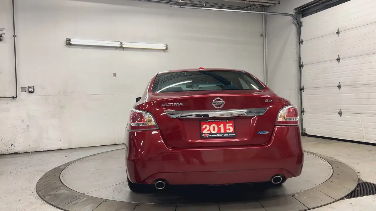 Nissan Altima снимка Nissan Altima