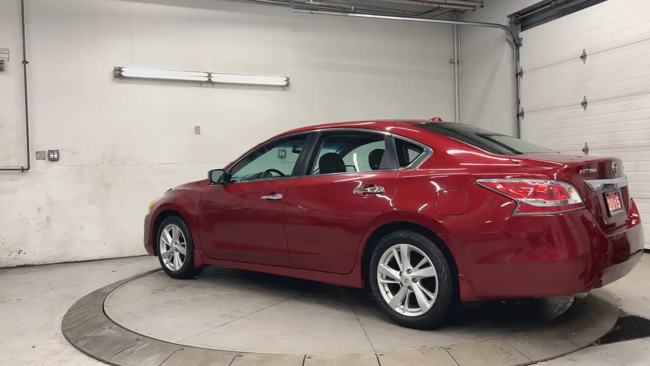 Nissan Altima снимка Nissan Altima