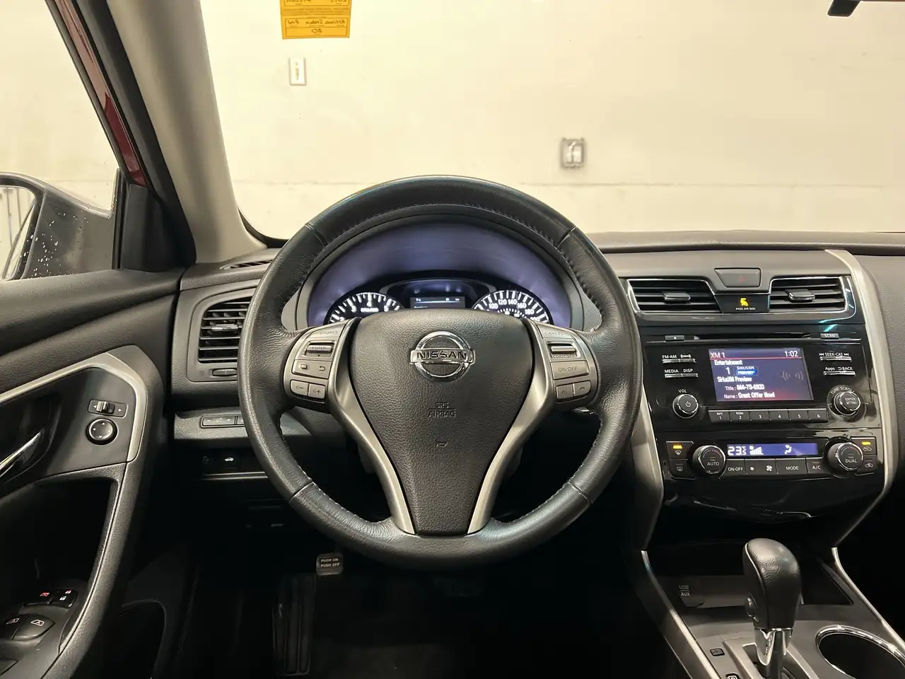 Nissan Altima снимка Nissan Altima