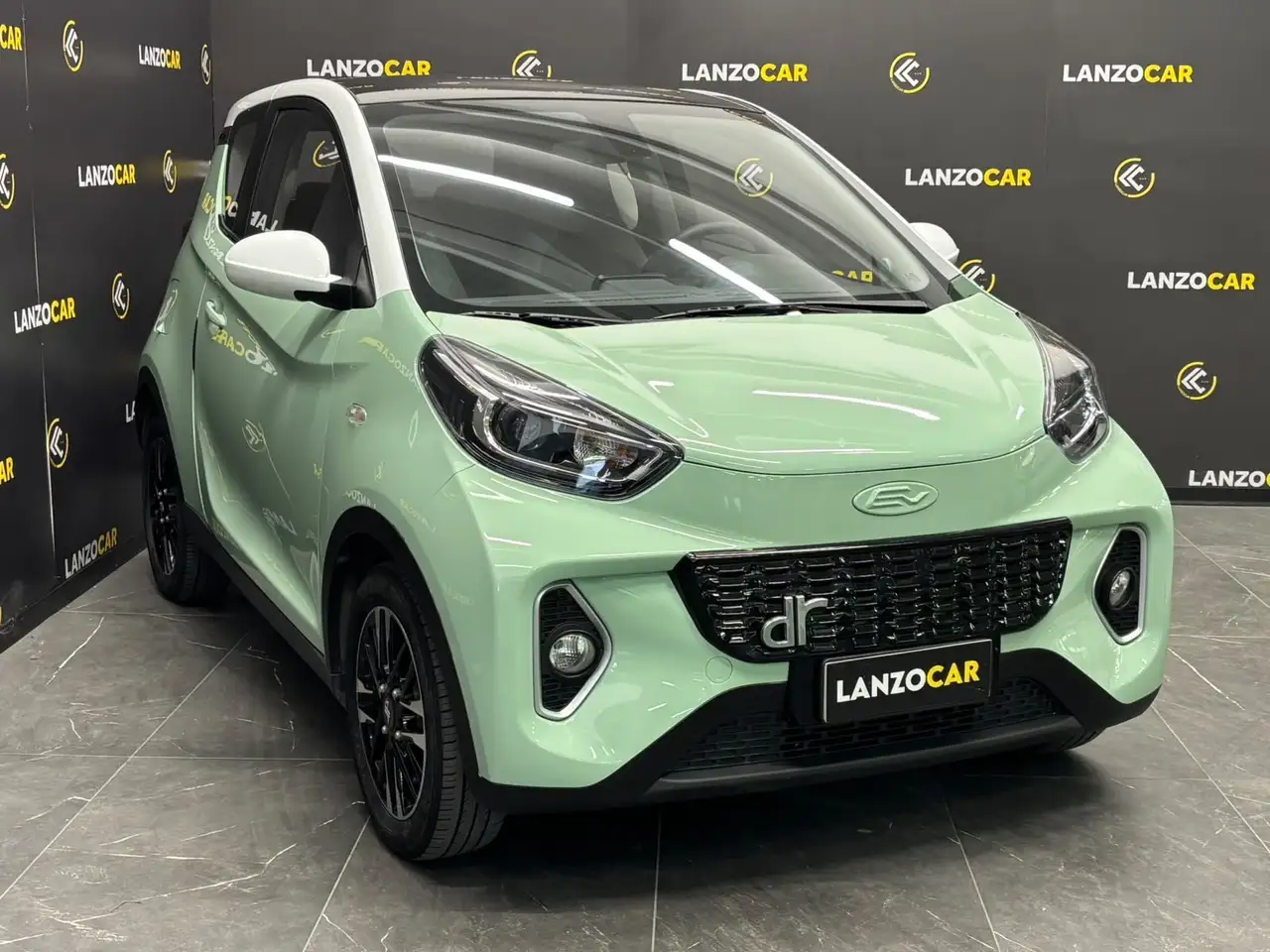 DR Automobiles DR1 2024