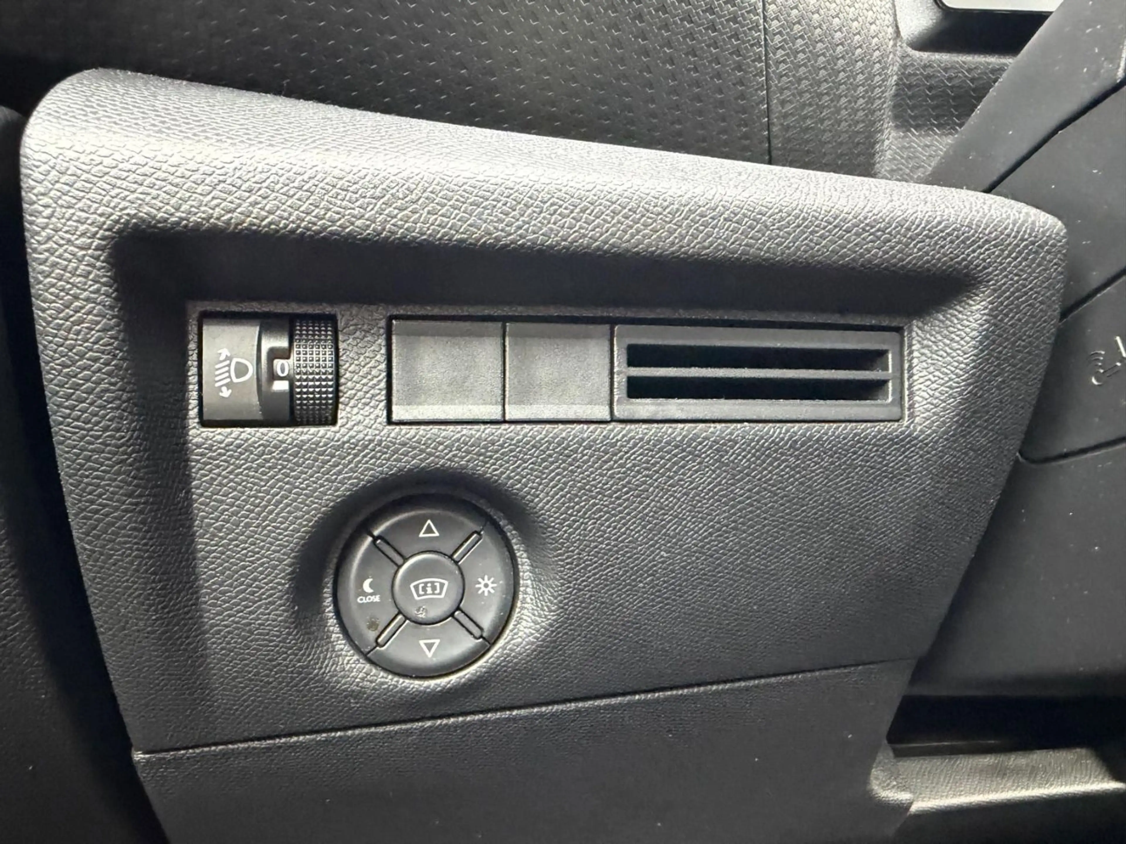 Citroen C4 1.2 PureTech 130 Max LED+Navi+SHZ+2xKlima+LM — photo 9