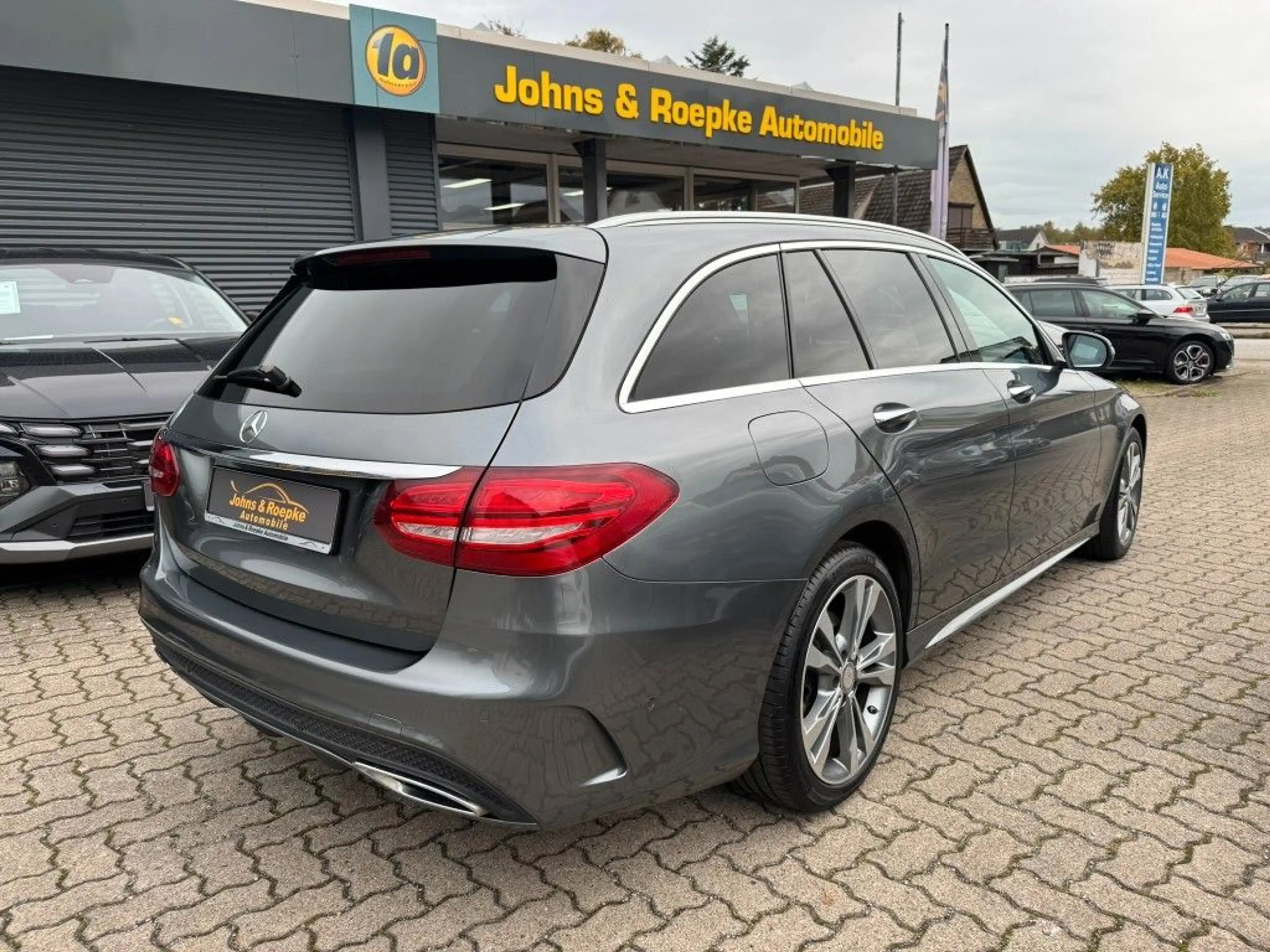 Mercedes-Benz C 220 T-Modell AMG Line Automatik / PANO-SD — photo 12