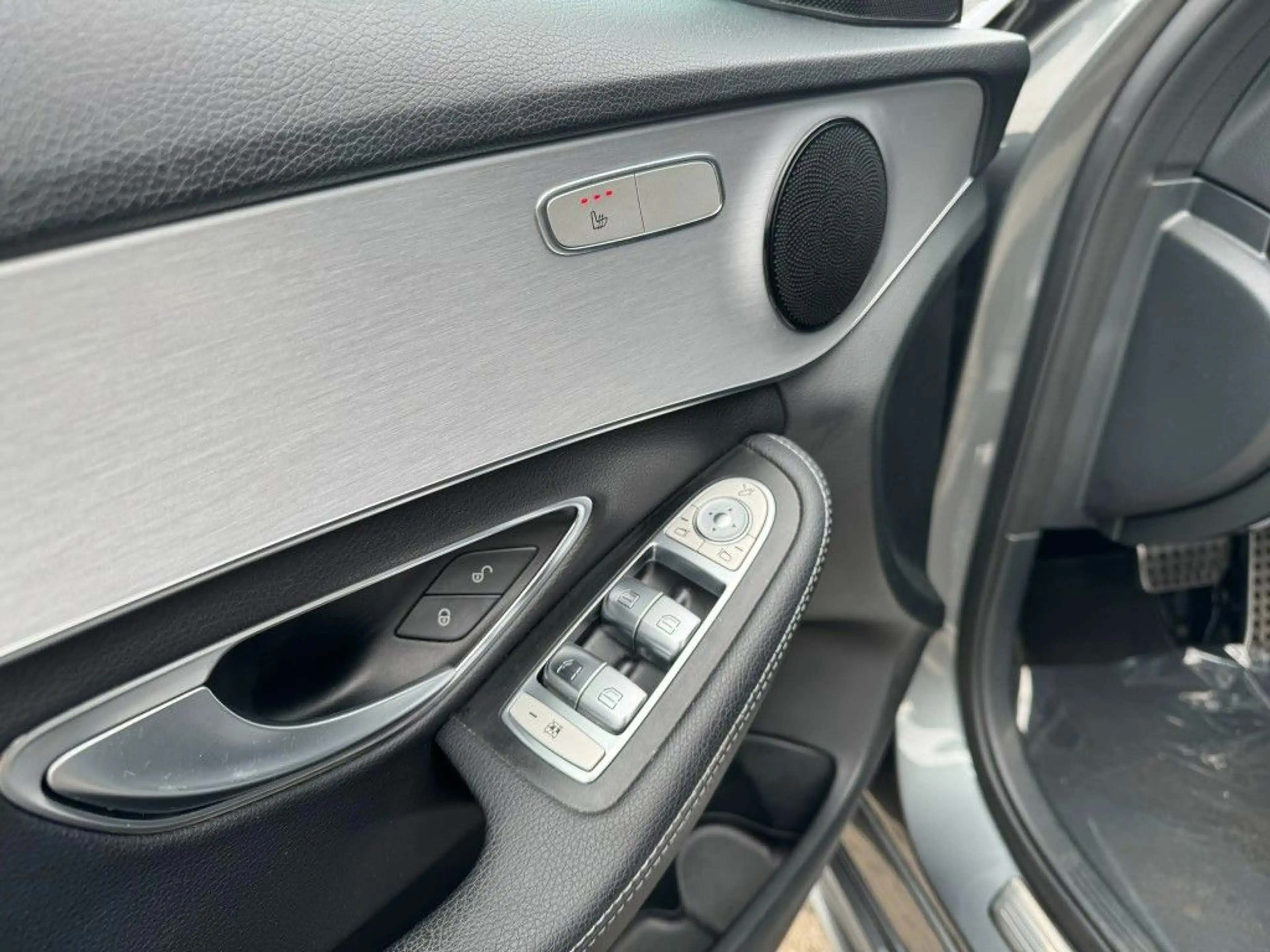 Mercedes-Benz C 220 T-Modell AMG Line Automatik / PANO-SD — photo 14