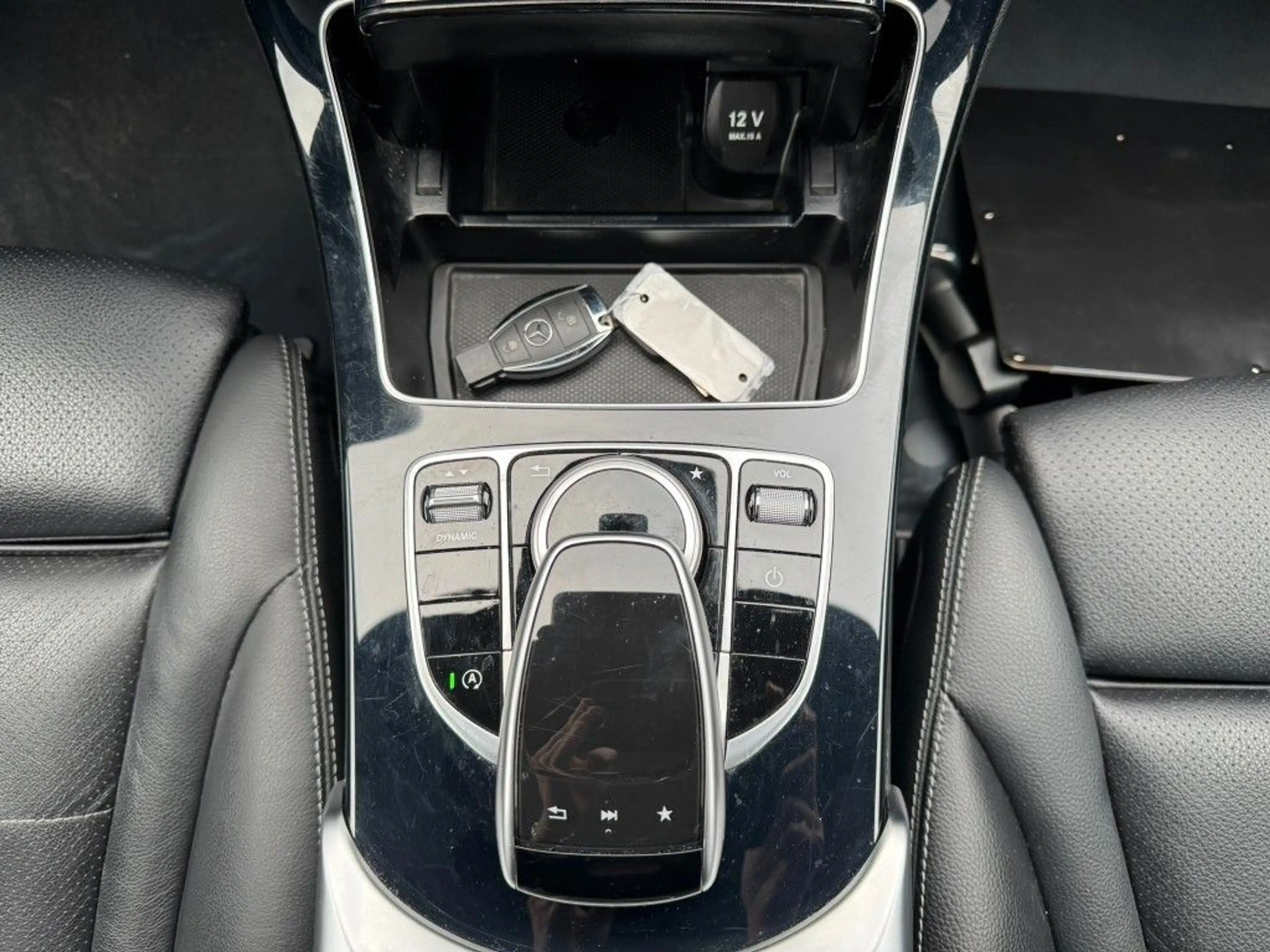 Mercedes-Benz C 220 T-Modell AMG Line Automatik / PANO-SD — photo 28
