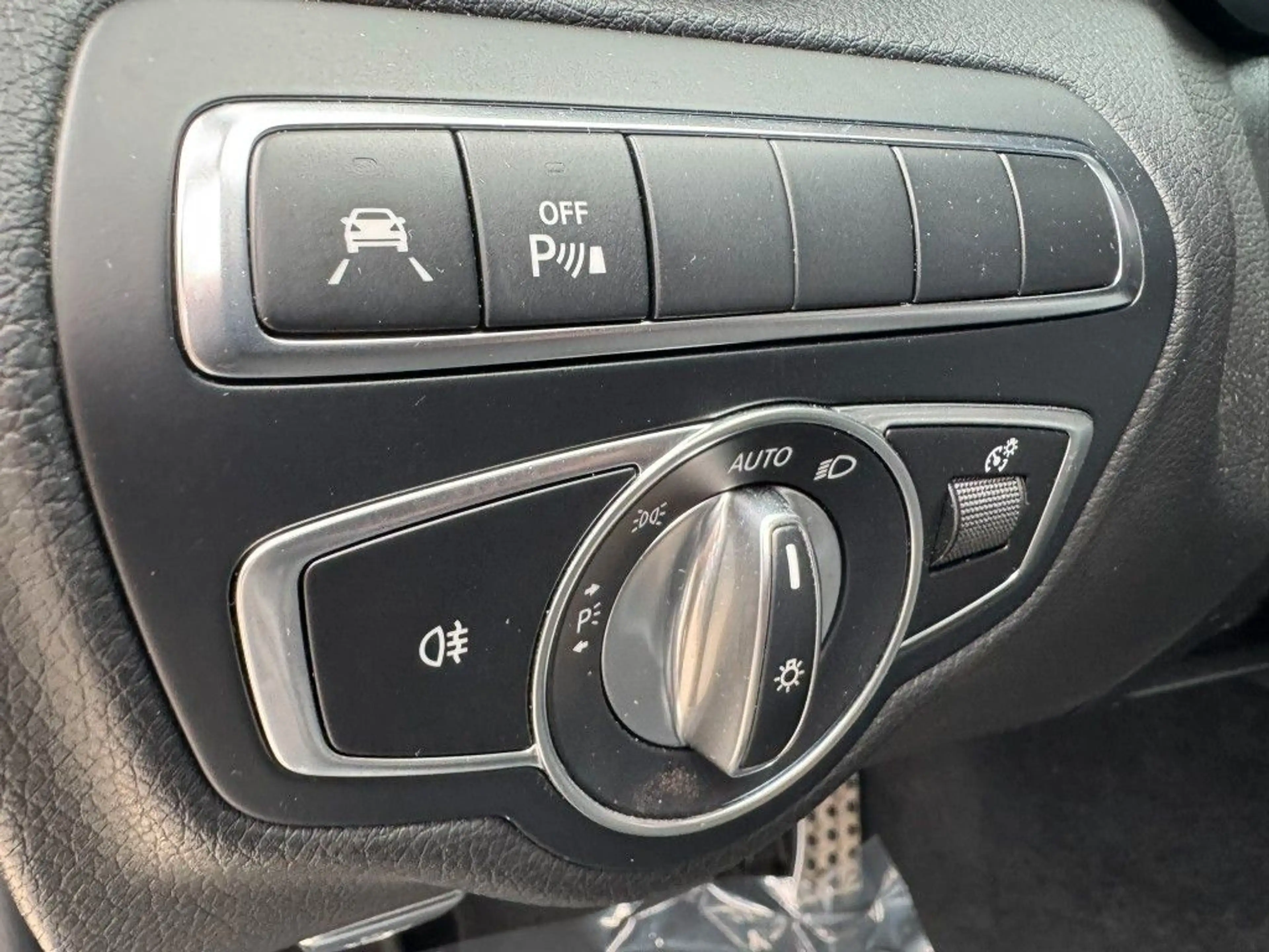 Mercedes-Benz C 220 T-Modell AMG Line Automatik / PANO-SD — photo 15