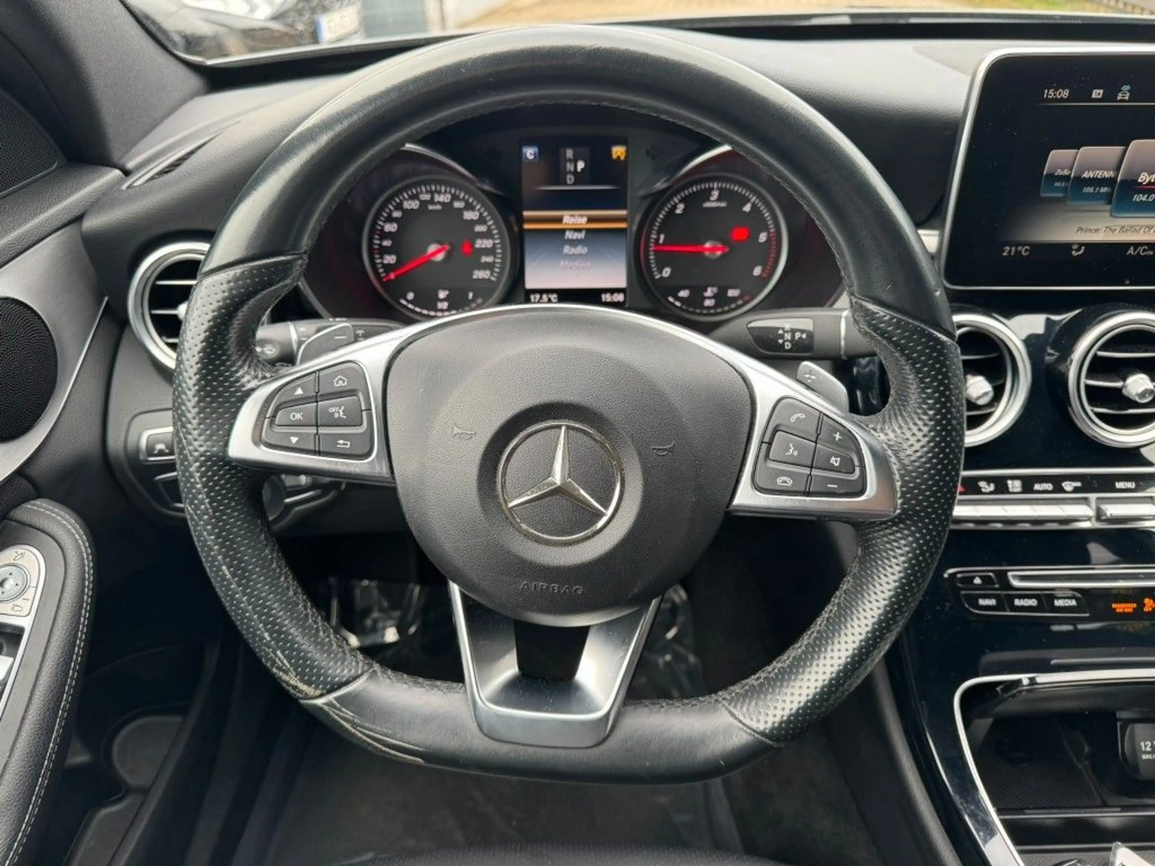 Mercedes-Benz C 220 T-Modell AMG Line Automatik / PANO-SD — photo 18