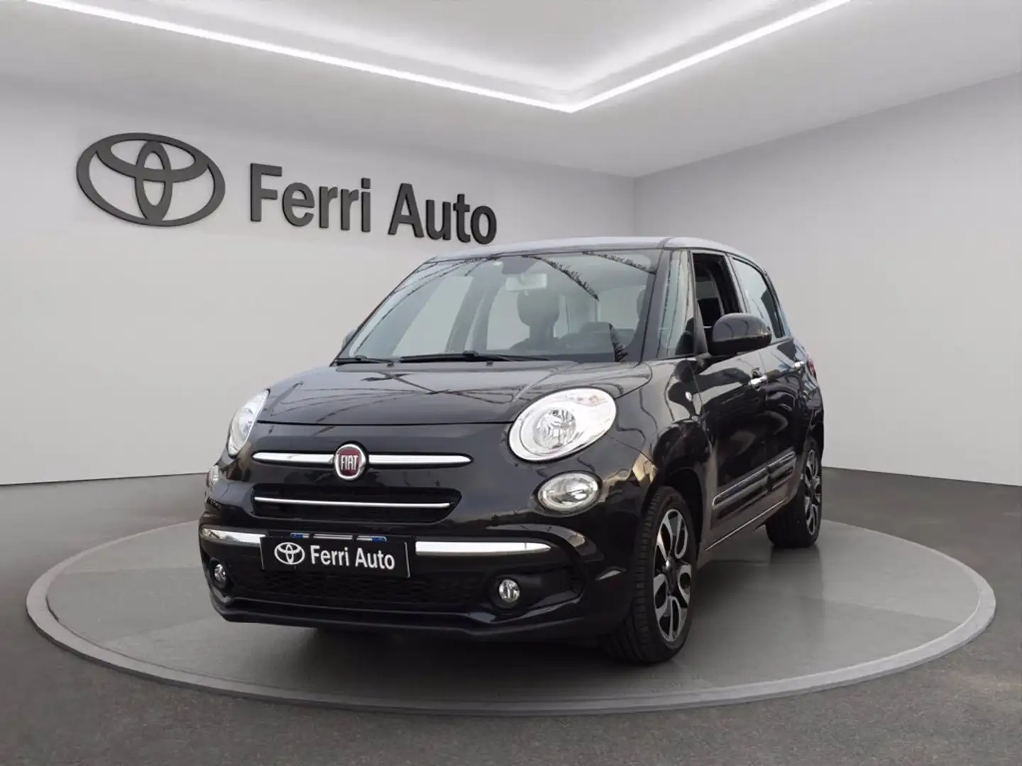 Fiat 500L 1.3 mjt pop star 95cv Schwarz - 1