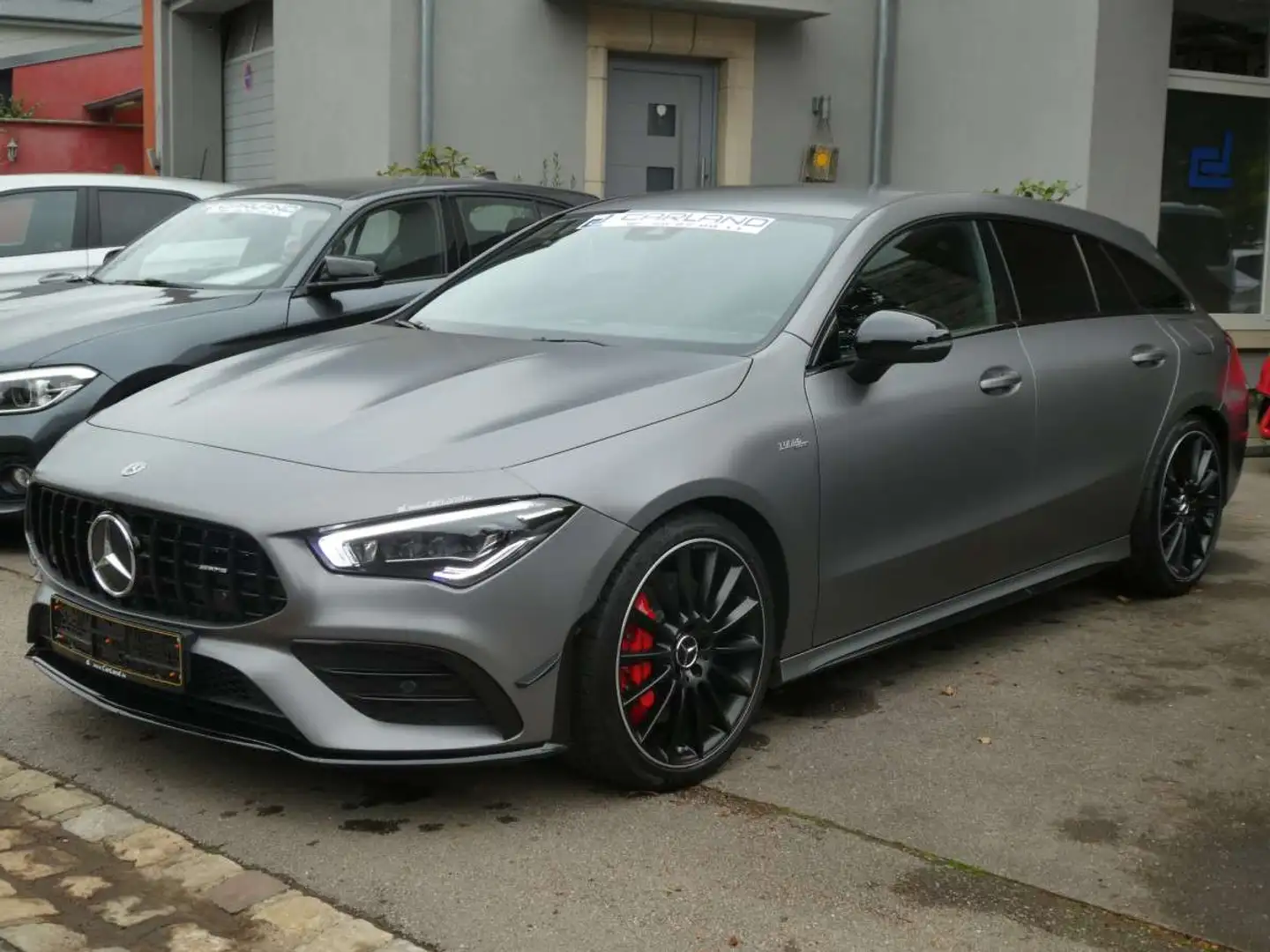 Mercedes-Benz CLA 35 AMG Shooting Brake 4Matic Turbo Sport Gris - 1