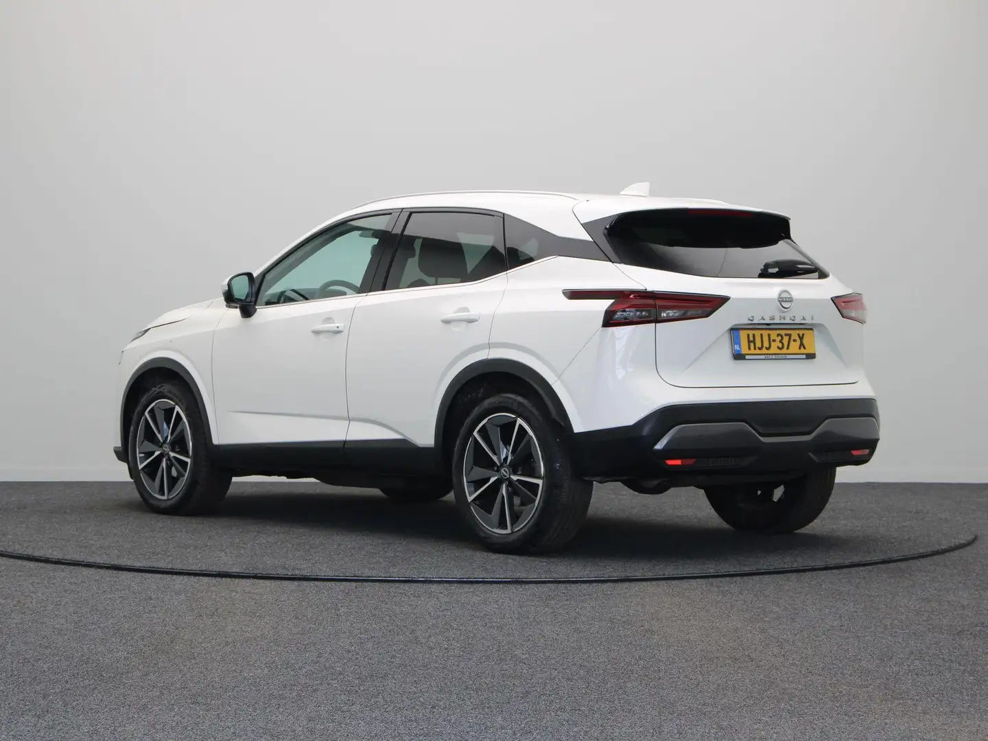 Nissan Qashqai 158pk MHEV Xtronic Tekna | Stoel, Stuur en Voorrui Wit - 2