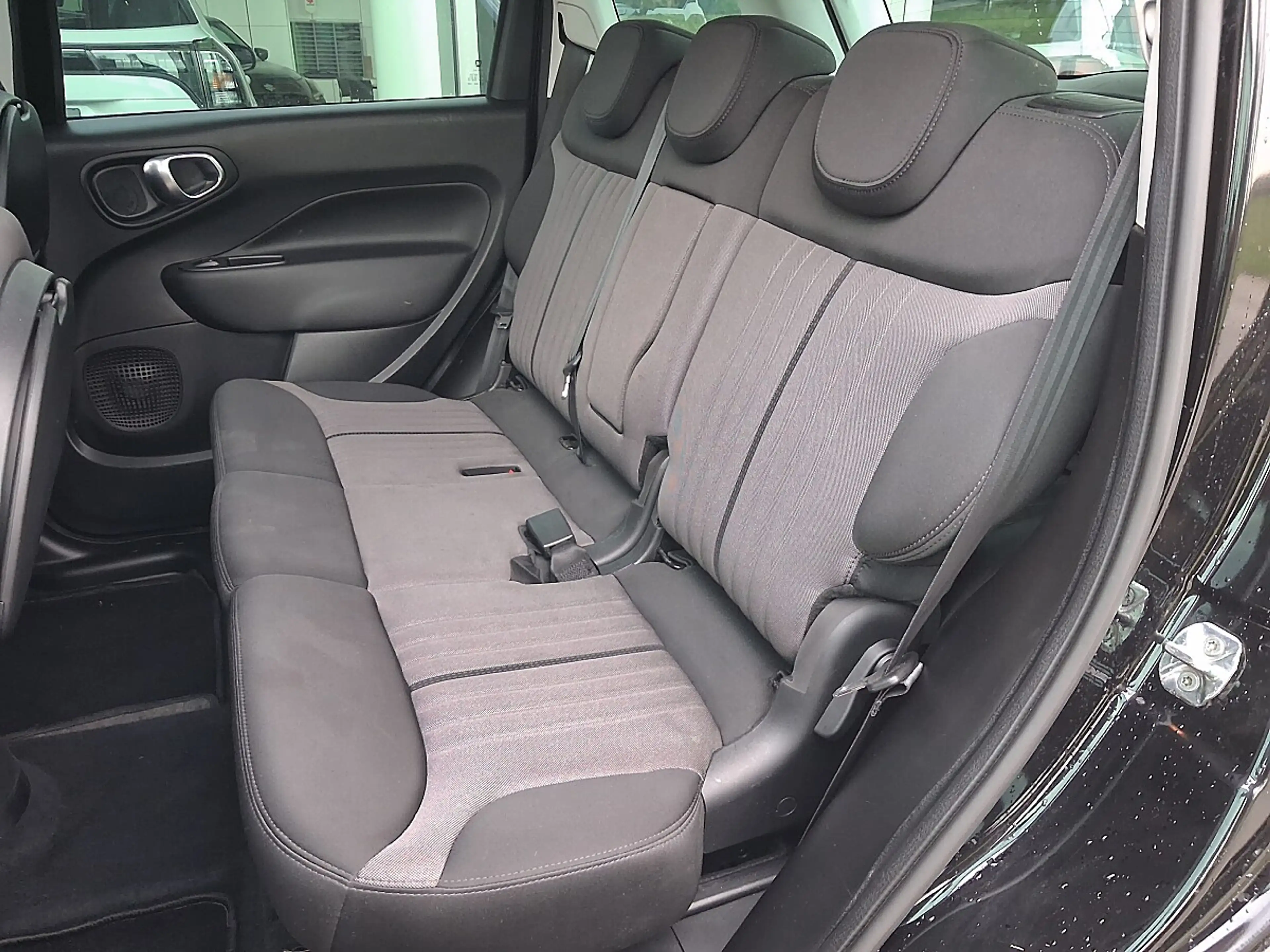 Fiat 500L 1,3 MultiJet II 95 Start&Stop Lounge Dualogic — photo 7