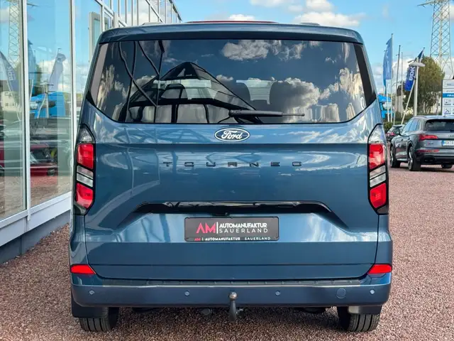 Ford Tourneo Custom view 10