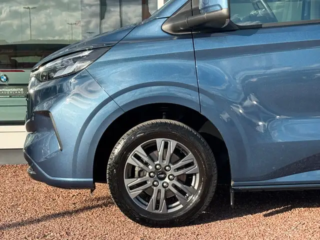 Ford Tourneo Custom view 6