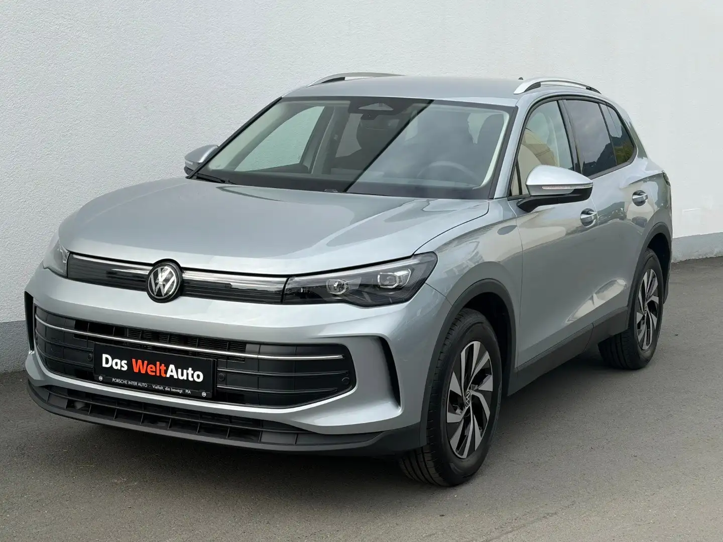 Volkswagen Tiguan Friends eTSI DSG Silber - 1