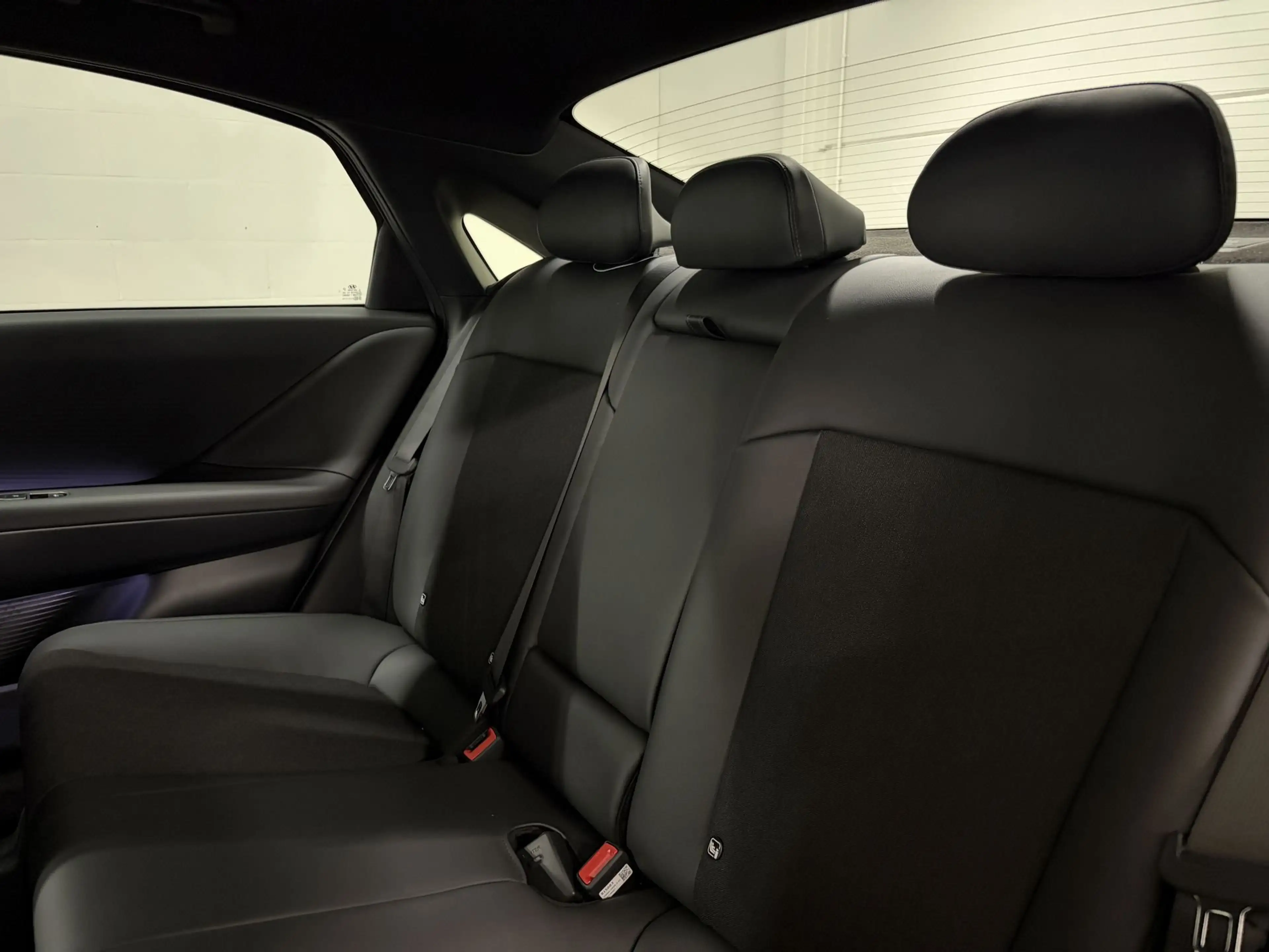 Hyundai IONIQ 6 84 kWh Business Plus — photo 11