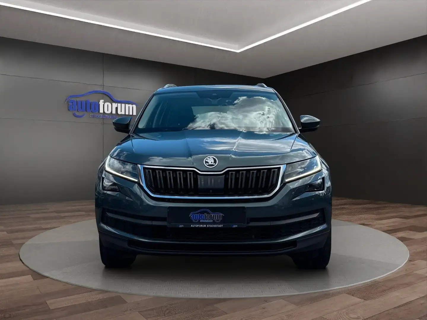 Skoda Kodiaq Style 4x4 AHK°ACC°PANO°MEMORY°360°KAMERA Grau - 2