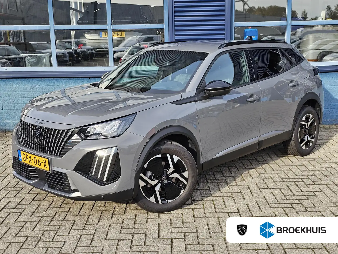 Peugeot 2008 1.2 PureTech 100 Allure Camera Voor En Achter | Cr Gris - 1
