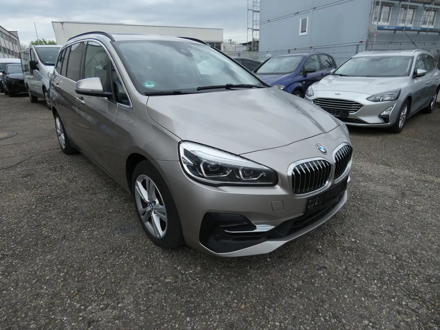 BMW 220 220d xDrive Active Tourer Aut. Luxury Line"Leder" Silber - 1
