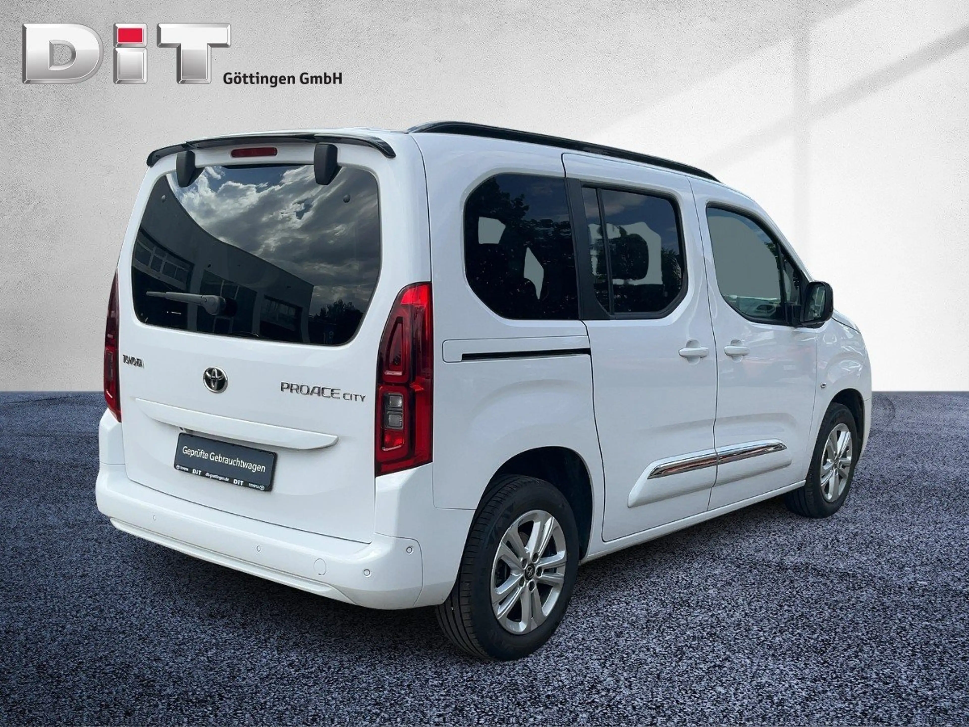 Toyota Proace City Verso 1.2l Team D Shz, Navi, PDC — photo 5