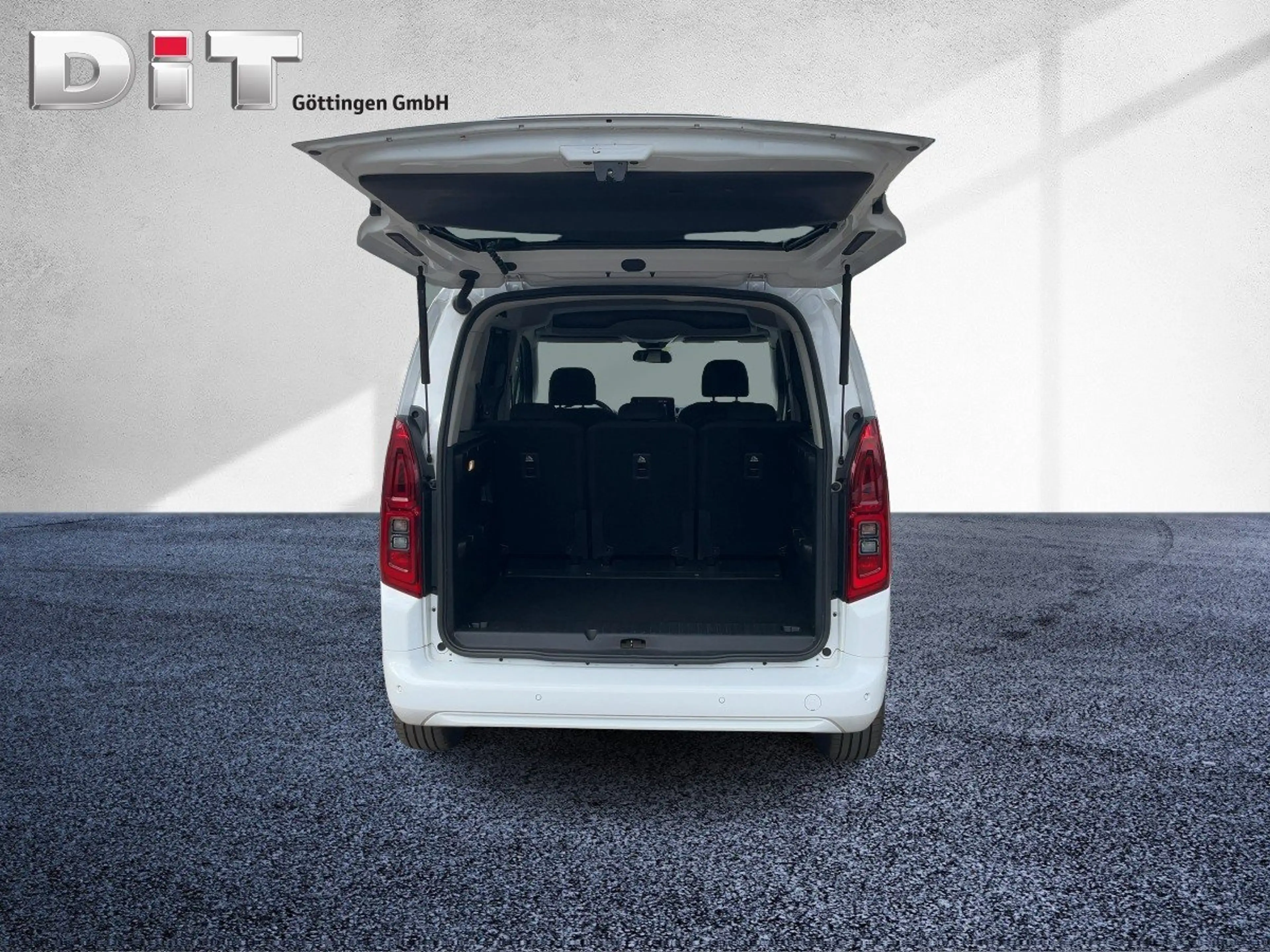 Toyota Proace City Verso 1.2l Team D Shz, Navi, PDC — photo 9
